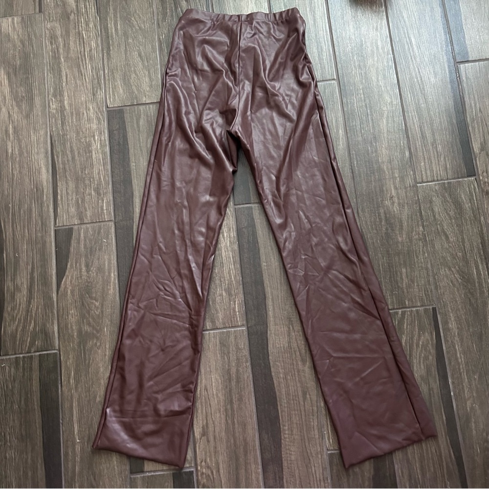 SKIMS Faux Leather Seamed Boot Cut Pant in Cocoa Brown Sz L - Picture 5 of 7